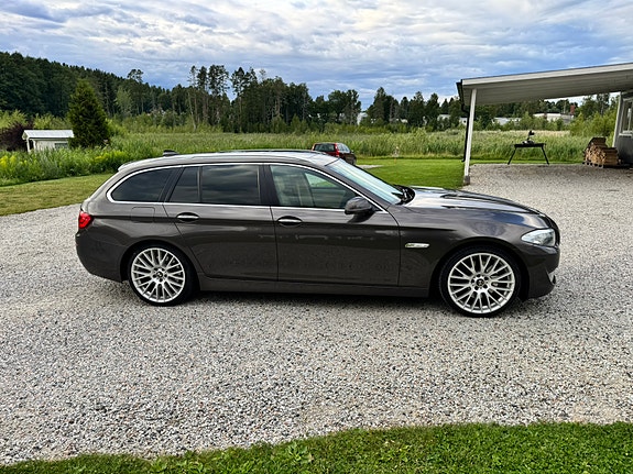 BMW 535d 3 of 5