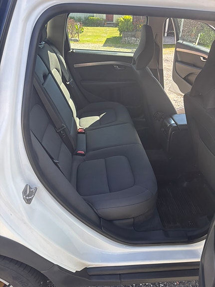 Volvo XC70 3 of 6