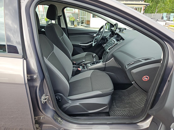 Ford Focus 3 of 5