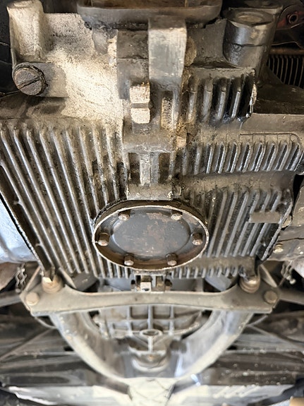 Volkswagen 1303 21 of 25