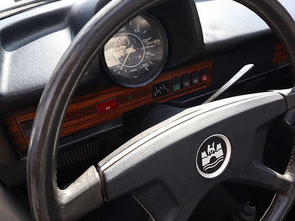 Volkswagen 1303 10 of 25