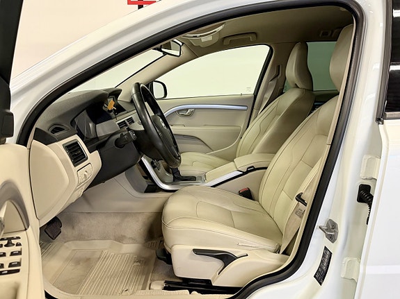Volvo V70 5 of 5