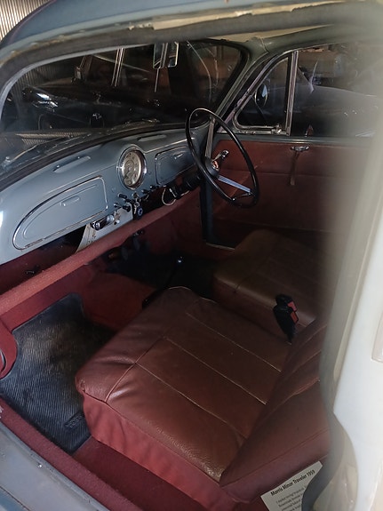 Morris Traveller 3 of 5