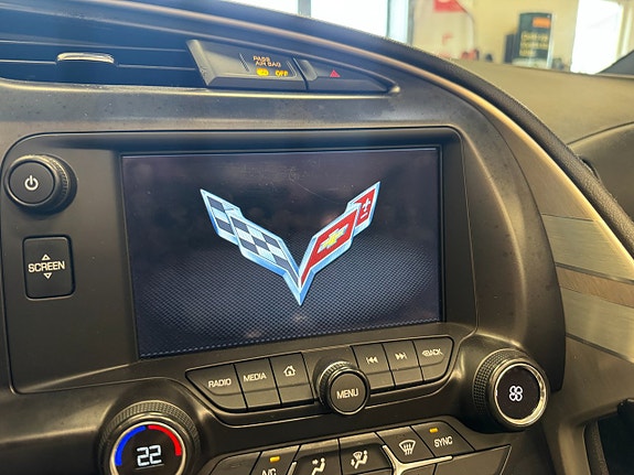 Chevrolet Corvette 18 of 24