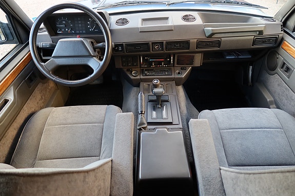 Land Rover Range Rover 11 of 16