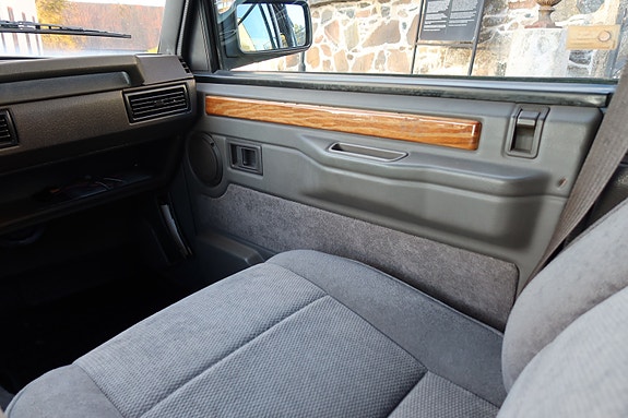 Land Rover Range Rover 12 of 16