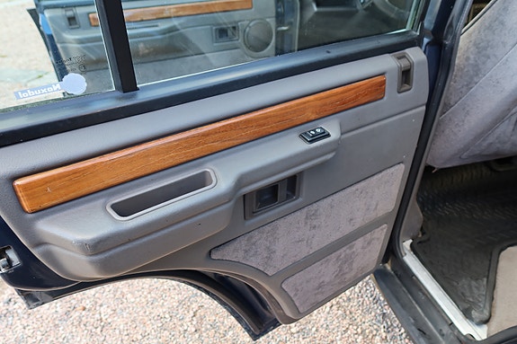 Land Rover Range Rover 10 of 16