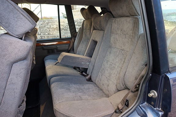 Land Rover Range Rover 9 of 16