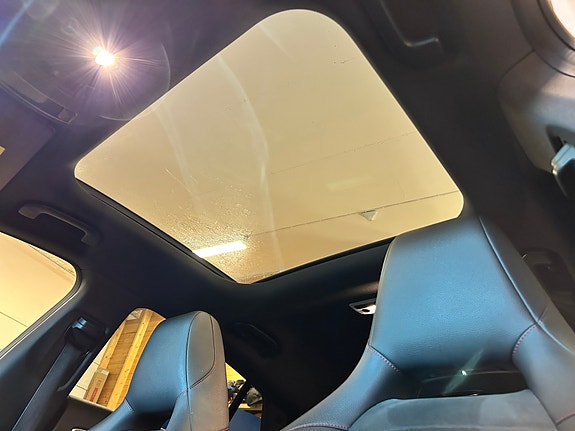 Mercedes-Benz CLA220 d 8 of 11