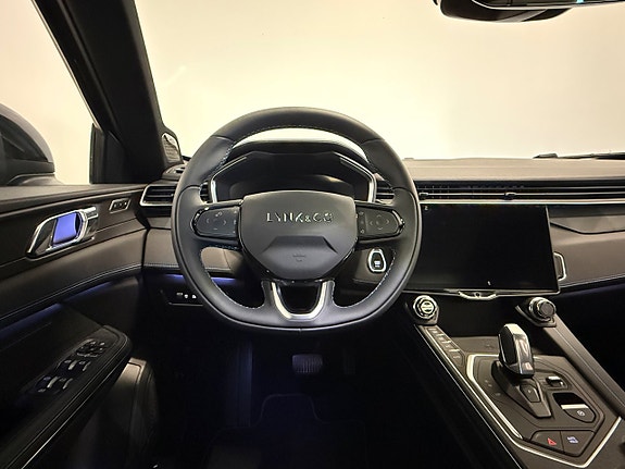 Lynk & Co 01 14 of 27
