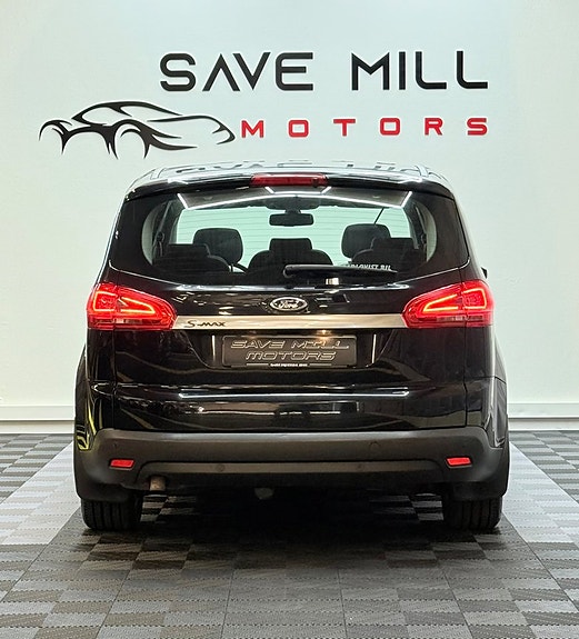 Ford S-MAX 3 of 5