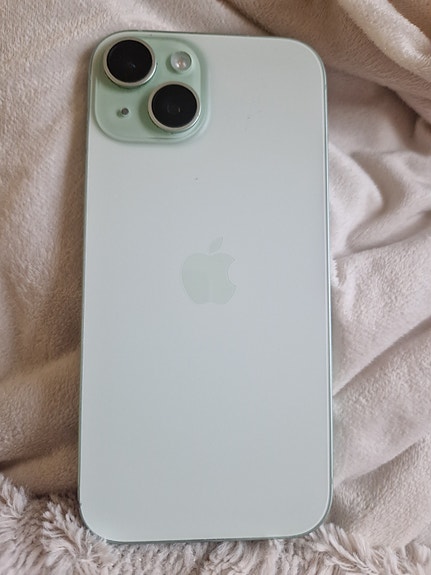 Apple iPhone 15 grön image 3