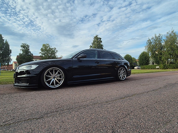 Audi A6 2 of 5