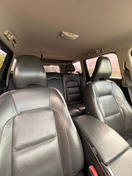 Volvo V70 4 of 5
