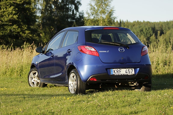 Mazda 2 2 of 5
