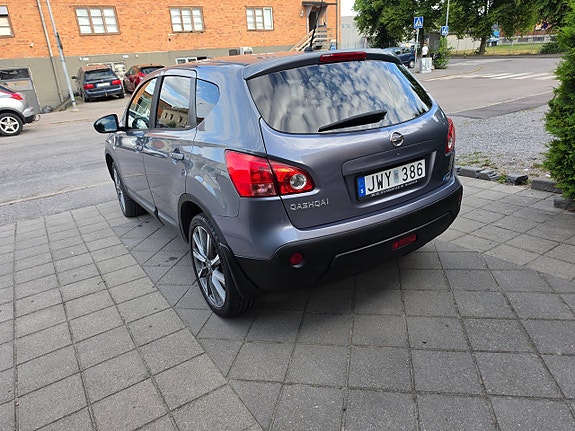 Nissan Qashqai 4 of 5