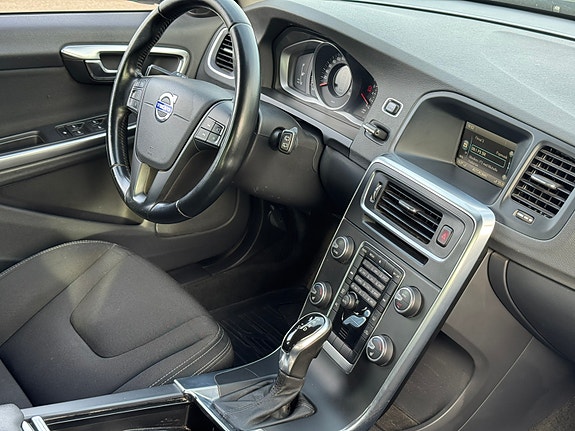 Volvo V60 21 of 25