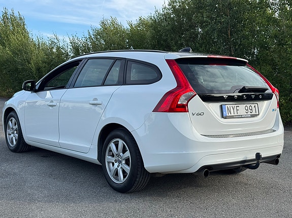 Volvo V60 7 of 25