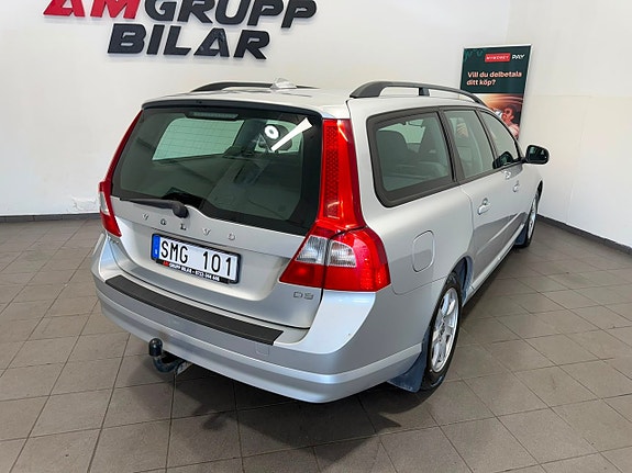 Volvo V70 10 of 16