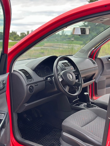 Volkswagen Polo 5 of 10