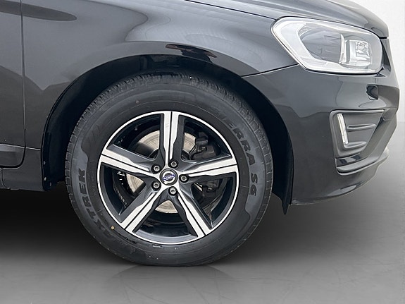 Volvo XC60 29 of 30