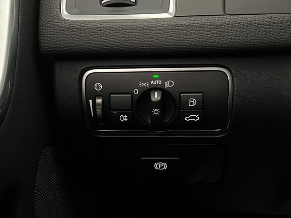 Volvo XC60 30 of 30