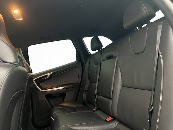 Volvo XC60 24 of 30