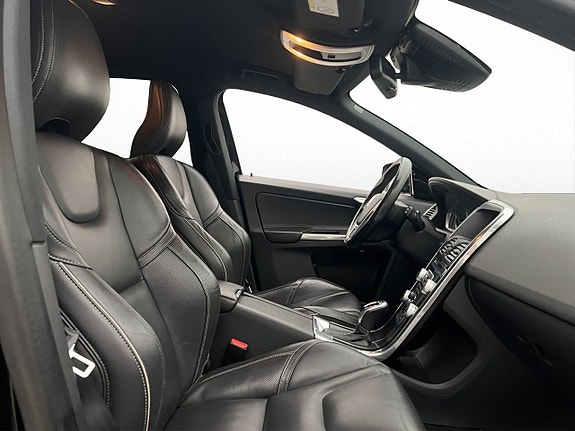 Volvo XC60 22 of 30