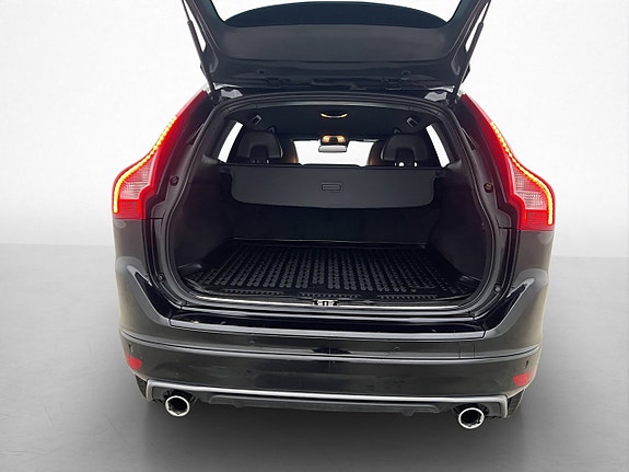 Volvo XC60 25 of 30