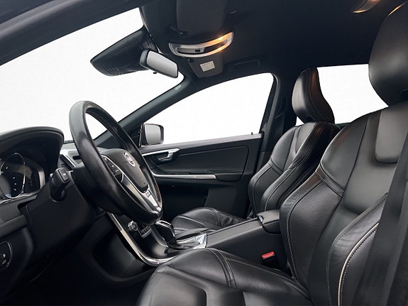 Volvo XC60 11 of 30