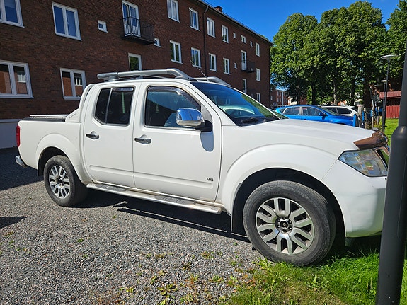 Nissan Navara 4 of 4