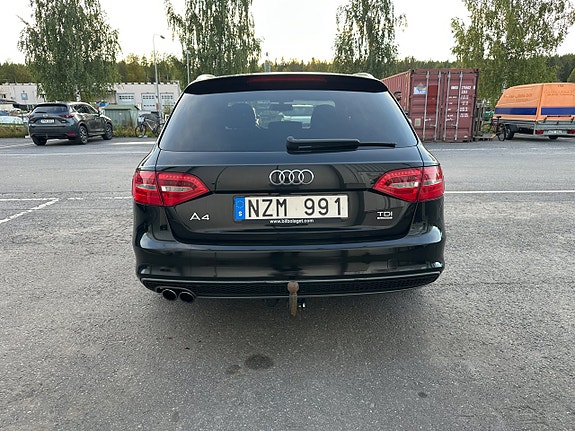 Audi A4 6 of 13