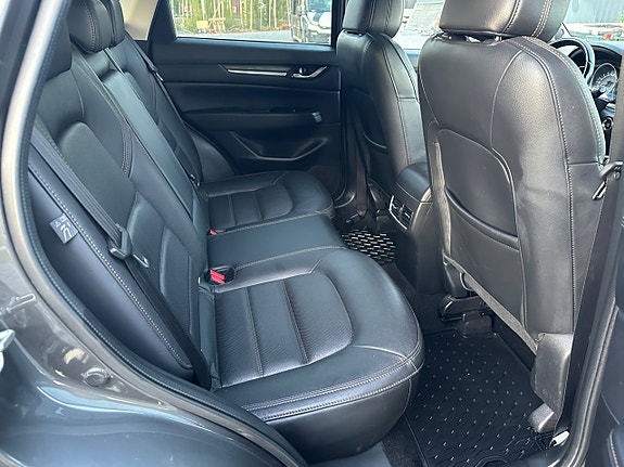 Mazda CX-5 10 of 17