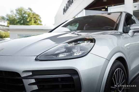 Porsche Cayenne 19 of 23
