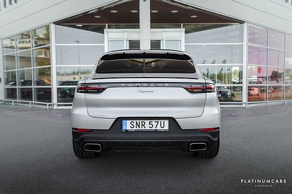 Porsche Cayenne 4 of 23