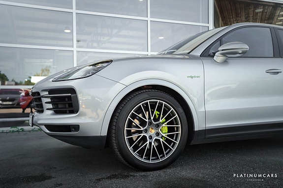 Porsche Cayenne 23 of 23