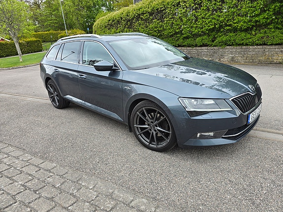 Skoda Superb 3 of 5