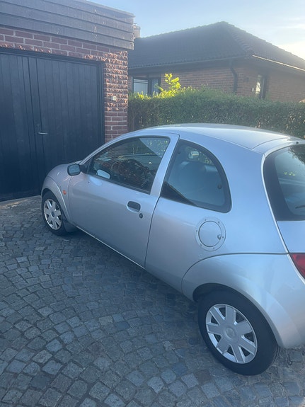 Ford Ka 2 of 5