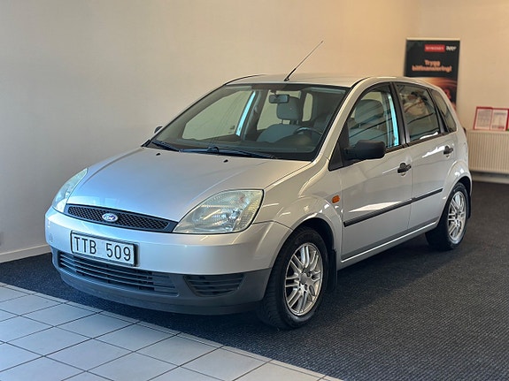 Ford Fiesta 4 of 5