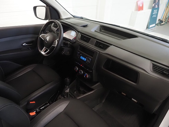 Renault Kangoo Express 11 of 19