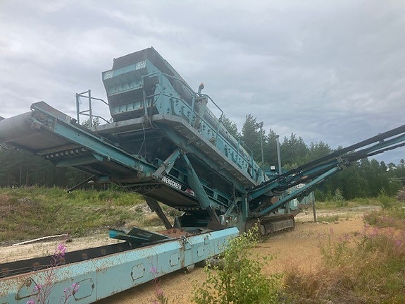 Powerscreen 2100 3 of 4