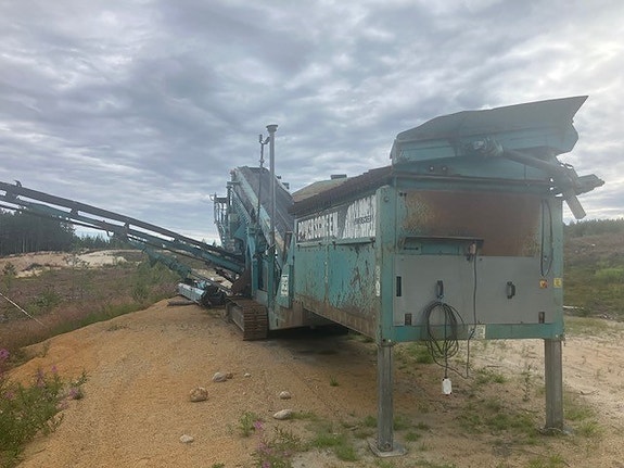 Powerscreen 2100 2 of 4