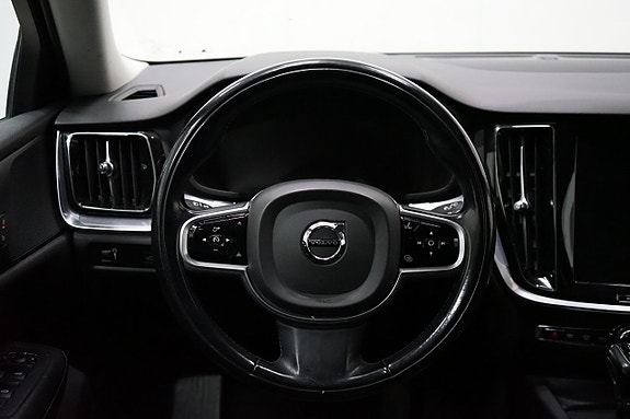 Volvo V60 11 of 20