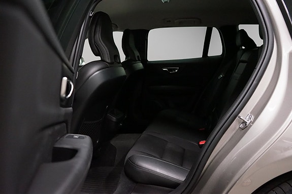 Volvo V60 7 of 20