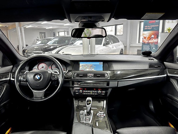 BMW 550i 11 of 14
