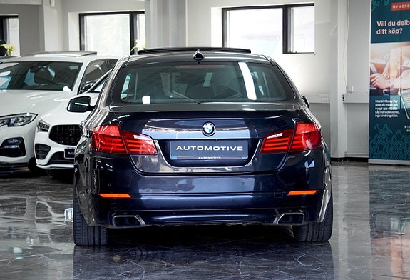 BMW 550i 12 of 14
