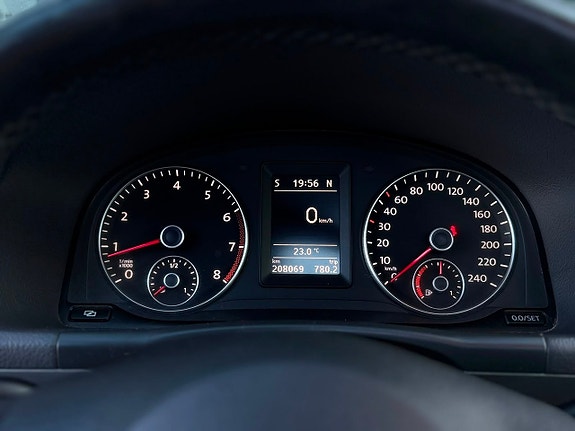 Volkswagen Touran Cross 11 of 27