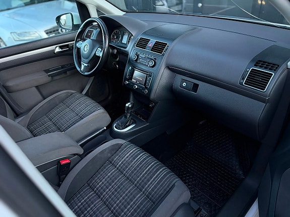 Volkswagen CrossTouran 5 of 5