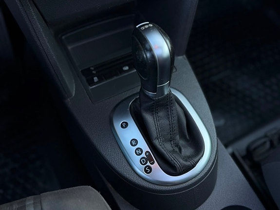 Volkswagen Touran Cross 12 of 27