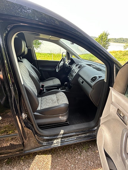 Volkswagen Caddy 9 of 14
